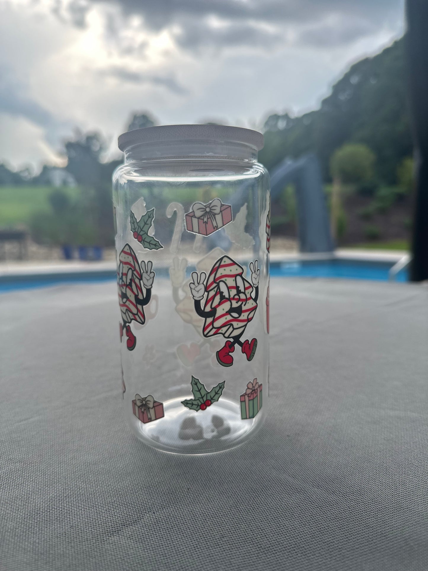 Peppermint Candy Christmas 16oz Libby Glass – Holiday Character Cup with Bamboo Lid