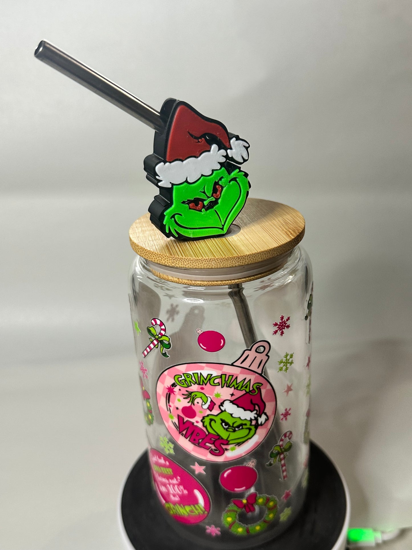 Grinchmas Vibes 16oz Libby Glass – Holiday Cup with Bamboo Lid & Straw