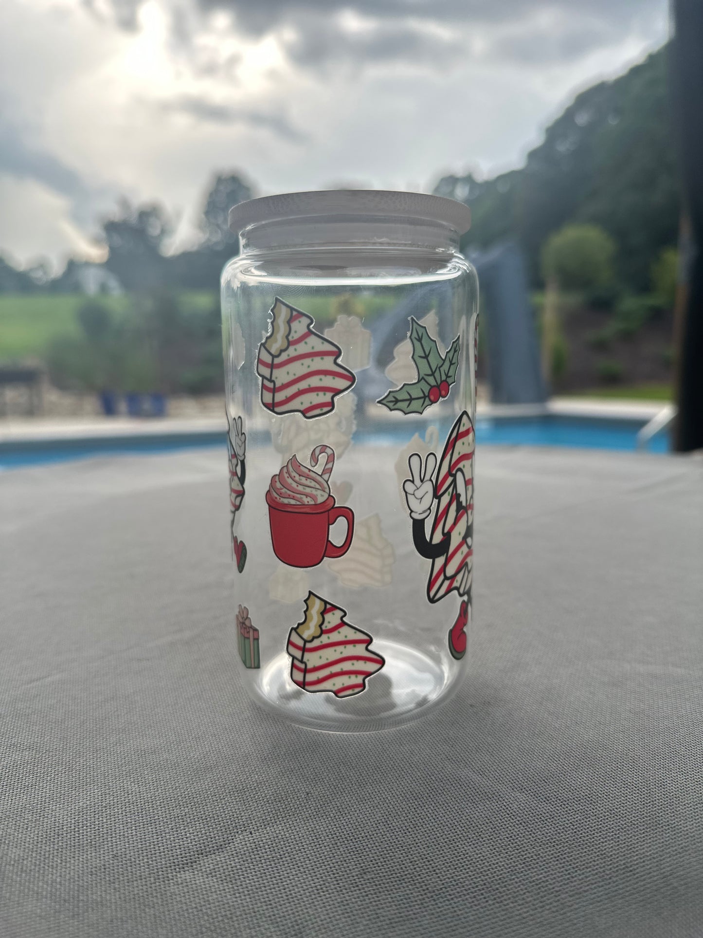 Peppermint Candy Christmas 16oz Libby Glass – Holiday Character Cup with Bamboo Lid