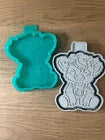 Highland Cow in Overalls Silicone Freshie Mold – Cute Farm Animal Aroma Bead Mol
